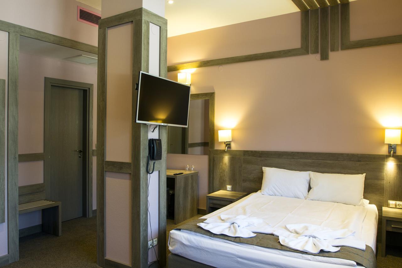 Hotel Etropolia Etropole Luaran gambar